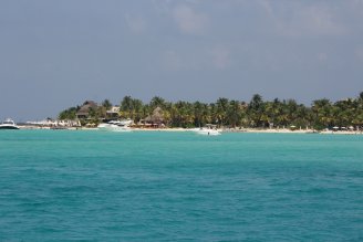 isla mujeres tours tour cancun inclusive snorkeling snorkel contoy whale